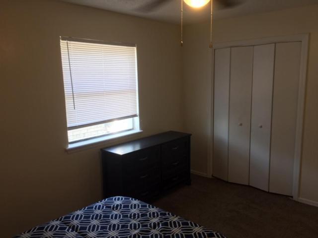 Fully Furnished Two Bedroom Apartment 로턴 외부 사진